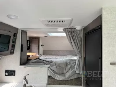 New 2026 Lance Lance Truck Campers 850 — photo 9