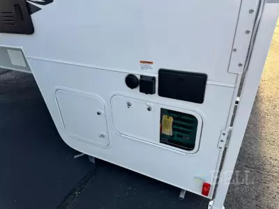 New 2026 Lance Lance Truck Campers 1191 — photo 7