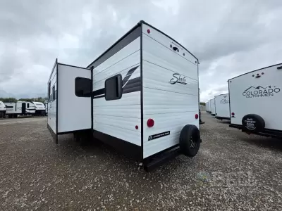 New 2026 Shasta RVs i-5 Edition 533BH — photo 9