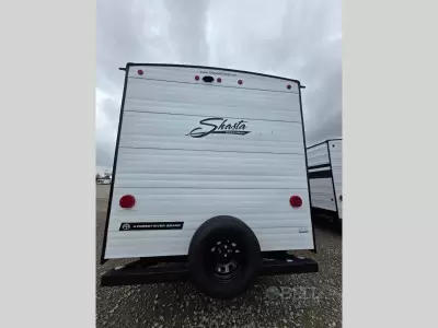 New 2026 Shasta RVs i-5 Edition 533BH — photo 10