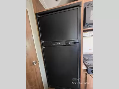 Used 2018 Dutchmen RV Aspen Trail 25BH — photo 16