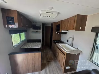 Used 2018 Dutchmen RV Aspen Trail 25BH — photo 23