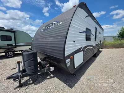 Used 2018 Dutchmen RV Aspen Trail 25BH — photo 5