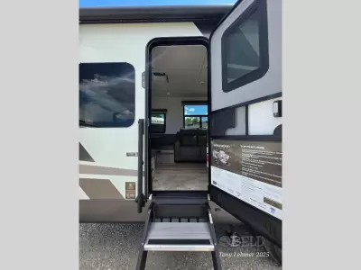 New 2026 Forest River RV Rockwood Ultra Lite 302RDT — photo 13