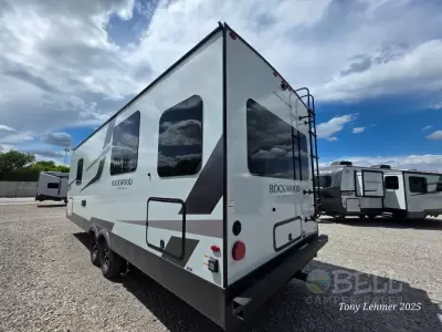 New 2026 Forest River RV Rockwood Ultra Lite 302RDT — photo 7