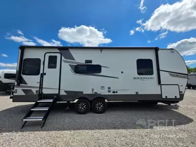 New 2026 Forest River RV Rockwood Ultra Lite 302RDT — photo 10