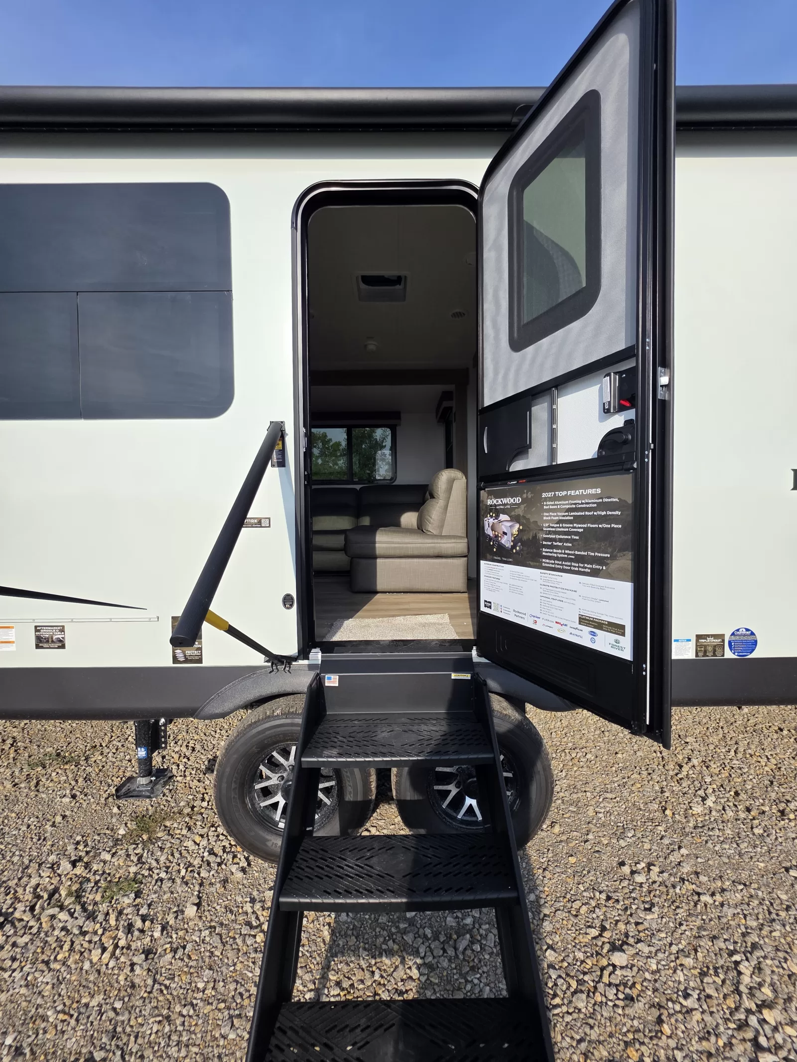2027 Forest River Rockwood Ultra Lite 2711RK travel trailer detail view available at Bell Camper Sales in Bartlesville, Oklahoma
