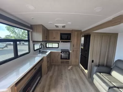 New 2027 Forest River RV Rockwood Ultra Lite 2711RK — photo 16