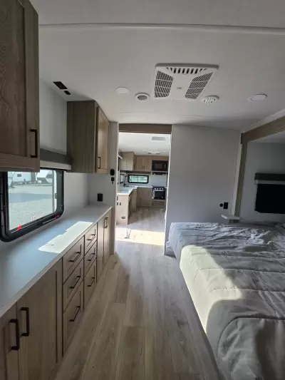 New 2027 Forest River RV Rockwood Ultra Lite 2711RK — photo 28