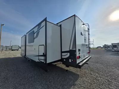 New 2027 Forest River RV Rockwood Ultra Lite 2711RK — photo 7