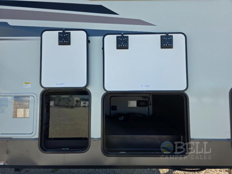 New 2026 Forest River RV Rockwood Signature 401SFB