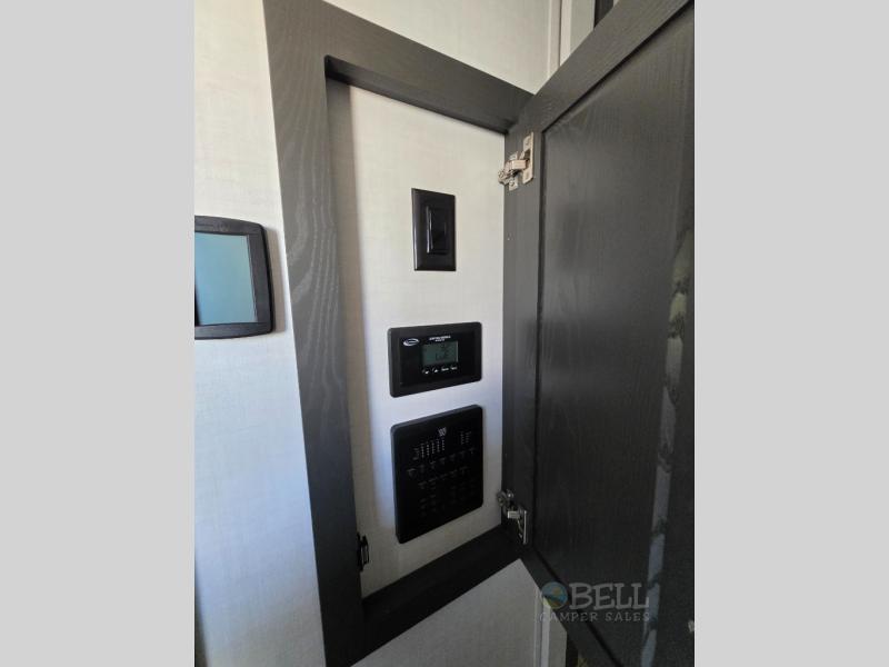 New 2026 Forest River RV Rockwood Signature 401SFB
