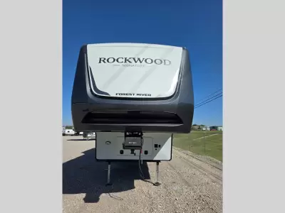 New 2026 Forest River RV Rockwood Signature 401SFB — photo 4