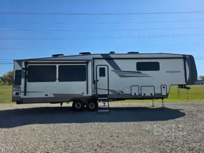 New 2026 Forest River RV Rockwood Signature 401SFB — photo 6