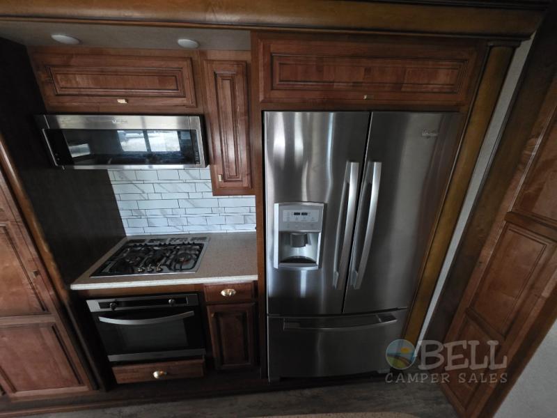 Used 2017 Redwood RV Redwood 3901MB