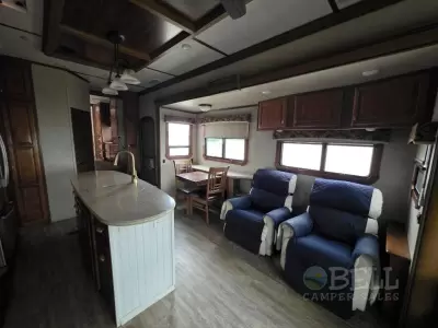Used 2017 Redwood RV Redwood 3901MB — photo 23