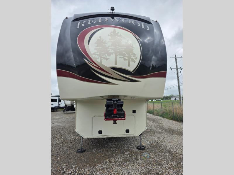 Used 2017 Redwood RV Redwood 3901MB