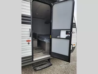 New 2026 Dutchmen RV Colorado 17BHC — photo 13