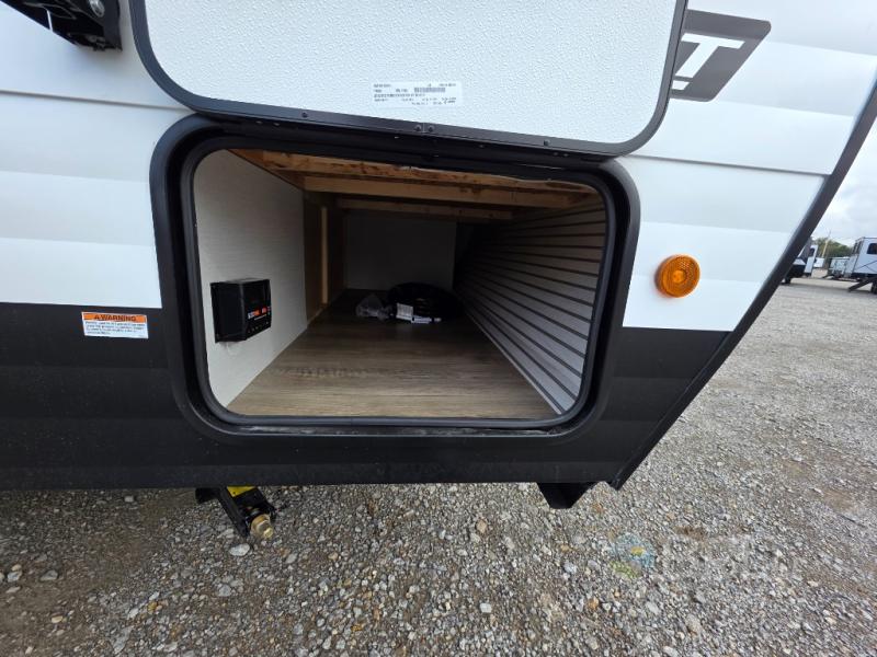 New 2026 Shasta RVs Compact 16RE