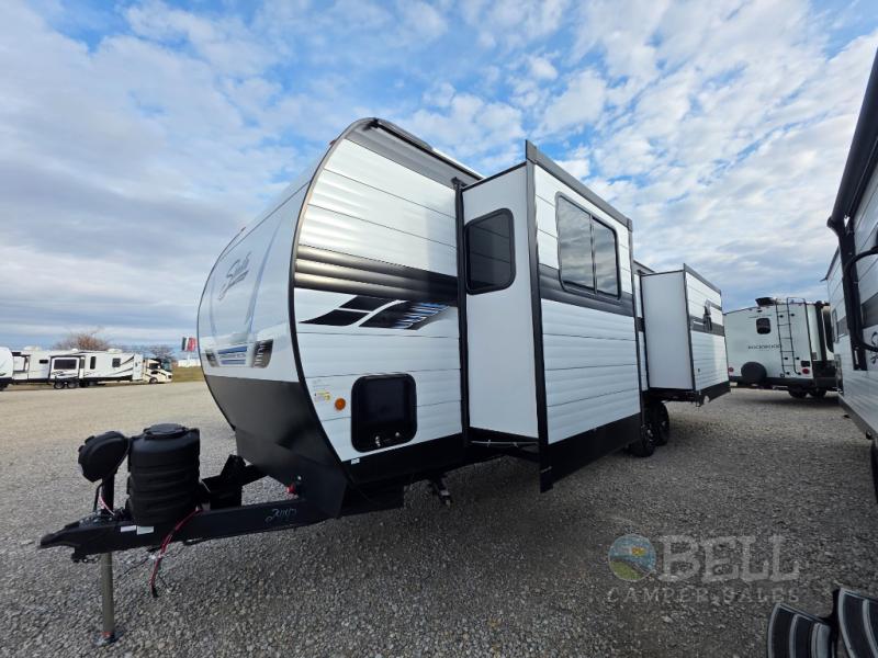New 2026 Shasta RVs Shasta 33RLTS