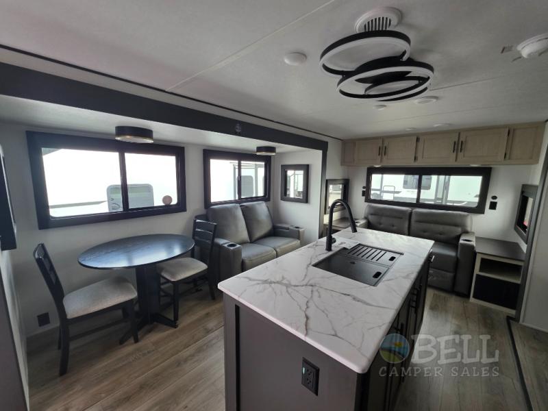 New 2026 Shasta RVs Shasta 33RLTS