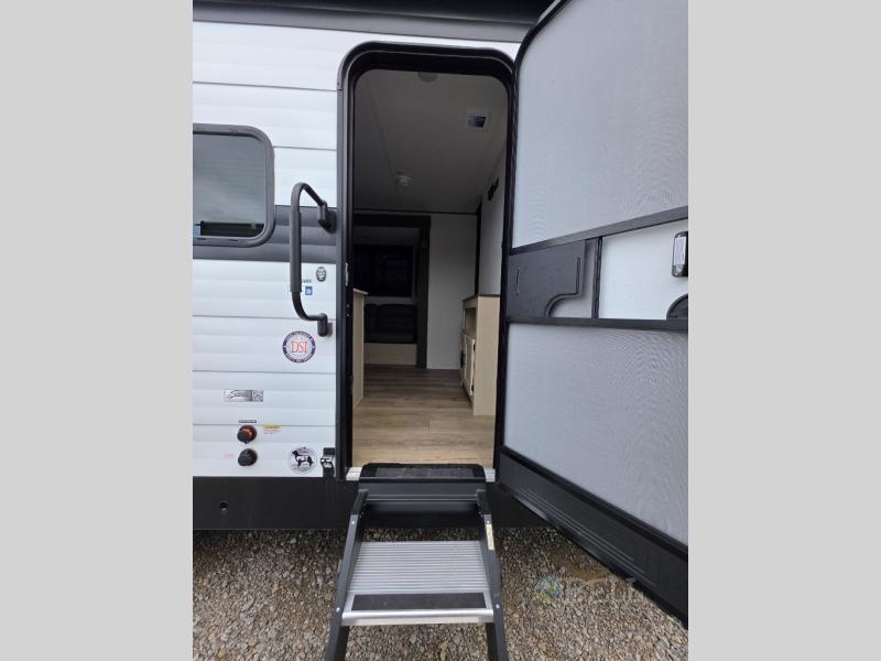New 2026 Shasta RVs i-5 Edition 527BHS