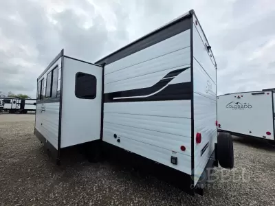 New 2026 Shasta RVs i-5 Edition 527BHS — photo 9