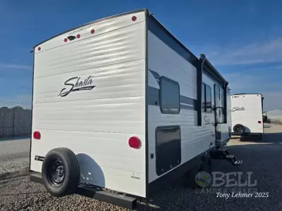 New 2026 Shasta RVs i-5 Edition 526BH — photo 9
