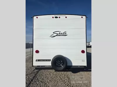 New 2026 Shasta RVs i-5 Edition 526BH — photo 8