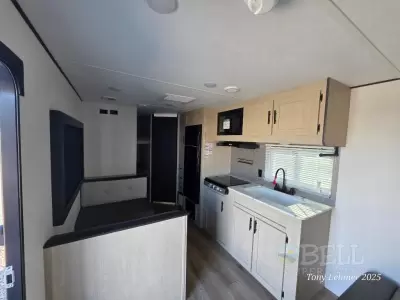 New 2026 Shasta RVs i-5 Edition 526BH — photo 16