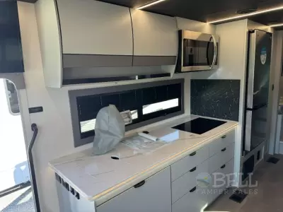 New 2026 Coachmen RV Euro 25TB — photo 13