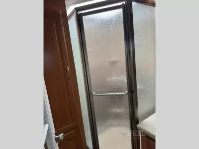 Used 2005 Forest River RV Georgetown 370ts — photo 11