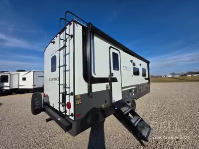 New 2026 Forest River RV Rockwood Mini Lite 2511S — photo 9
