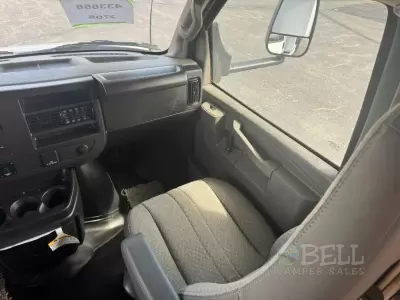 New 2026 Coachmen RV Freelander 27QB Chevy 3500 — photo 10