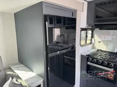 New 2025 Coachmen RV Apex Ultra-Lite 256BHS — photo 11