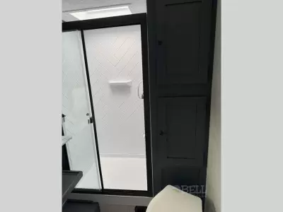 New 2025 Coachmen RV Apex Ultra-Lite 241BHS — photo 17