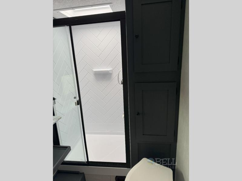 New 2025 Coachmen RV Apex Ultra-Lite 241BHS