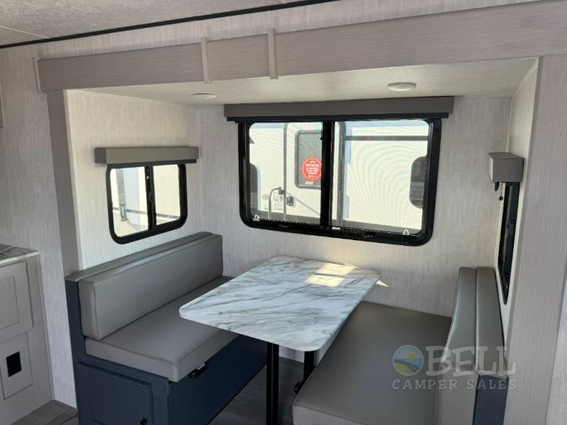 New 2025 Coachmen RV Apex Ultra-Lite 241BHS