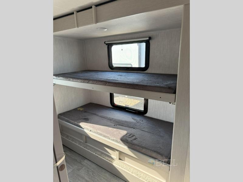 New 2025 Coachmen RV Apex Ultra-Lite 241BHS