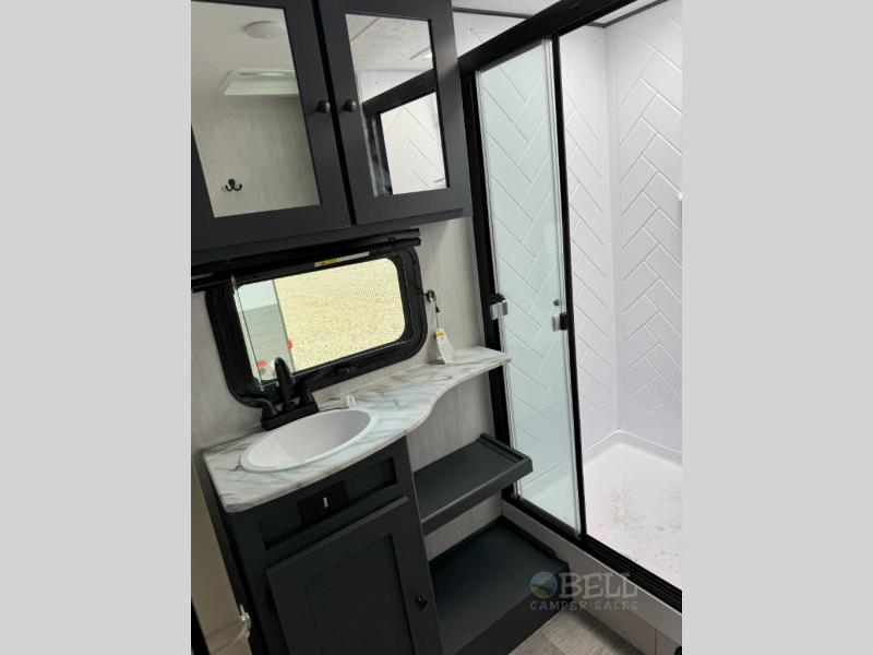 New 2025 Coachmen RV Apex Ultra-Lite 241BHS
