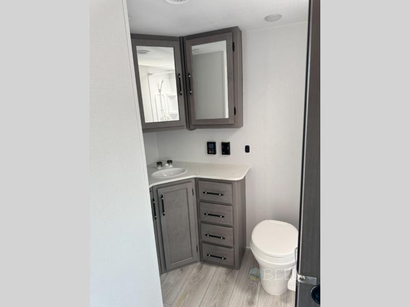New 2025 Keystone RV Hideout 244RB