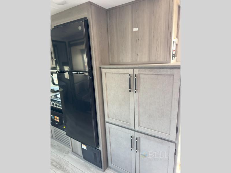 New 2025 Keystone RV Hideout 244RB