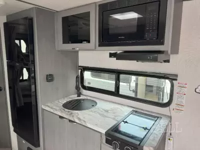 New 2025 Forest River RV Ozark 1650BHK — photo 10