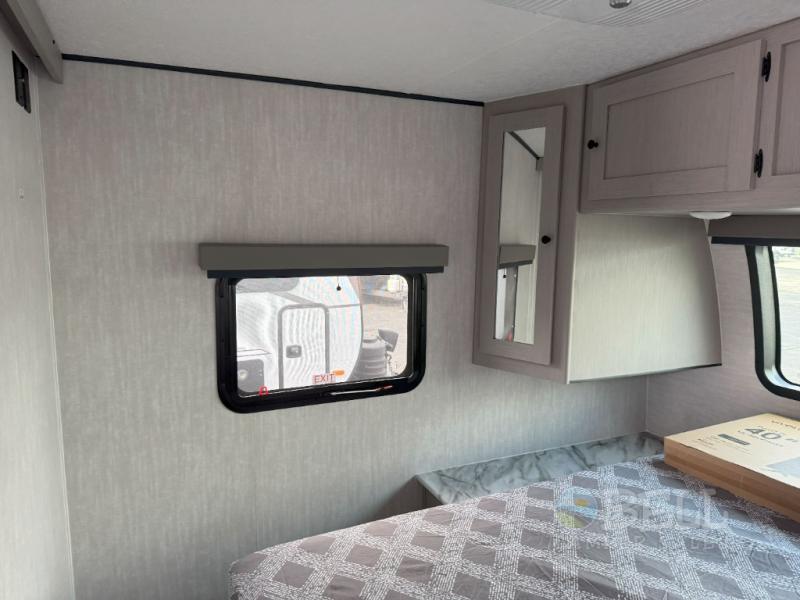 New 2026 Coachmen RV Apex Ultra-Lite 256BHS