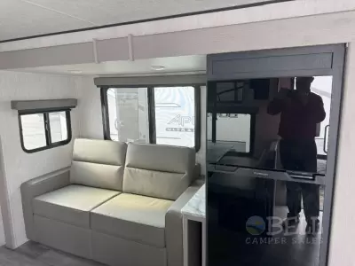 New 2026 Coachmen RV Apex Ultra-Lite 256BHS — photo 10