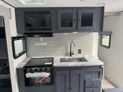 New 2026 Coachmen RV Apex Ultra-Lite 256BHS — photo 11