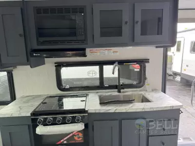 New 2026 Coachmen RV Apex Ultra-Lite 188RBST — photo 10