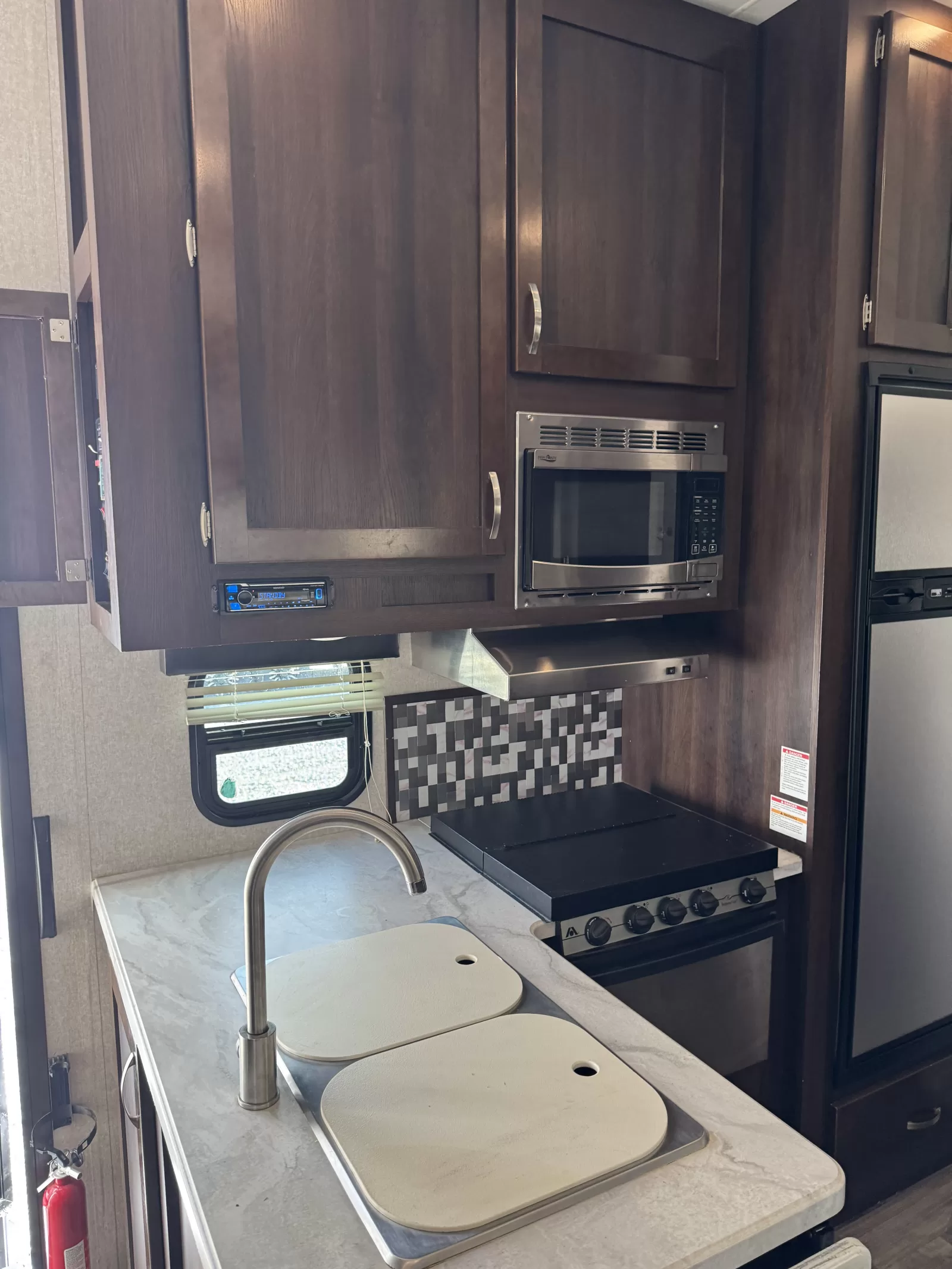 2018 Jayco Talon 313 fifth wheel detail view available at Bell Camper Sales in Bartlesville, Oklahoma