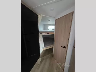 New 2026 Winnebago Thrive 22MBH — photo 25