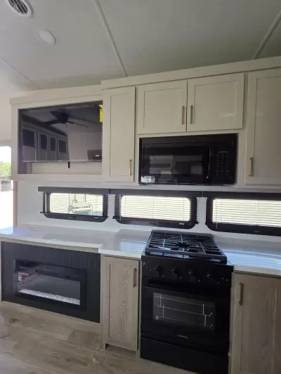 New 2027 Forest River RV Rockwood Signature R374DBH — photo 15